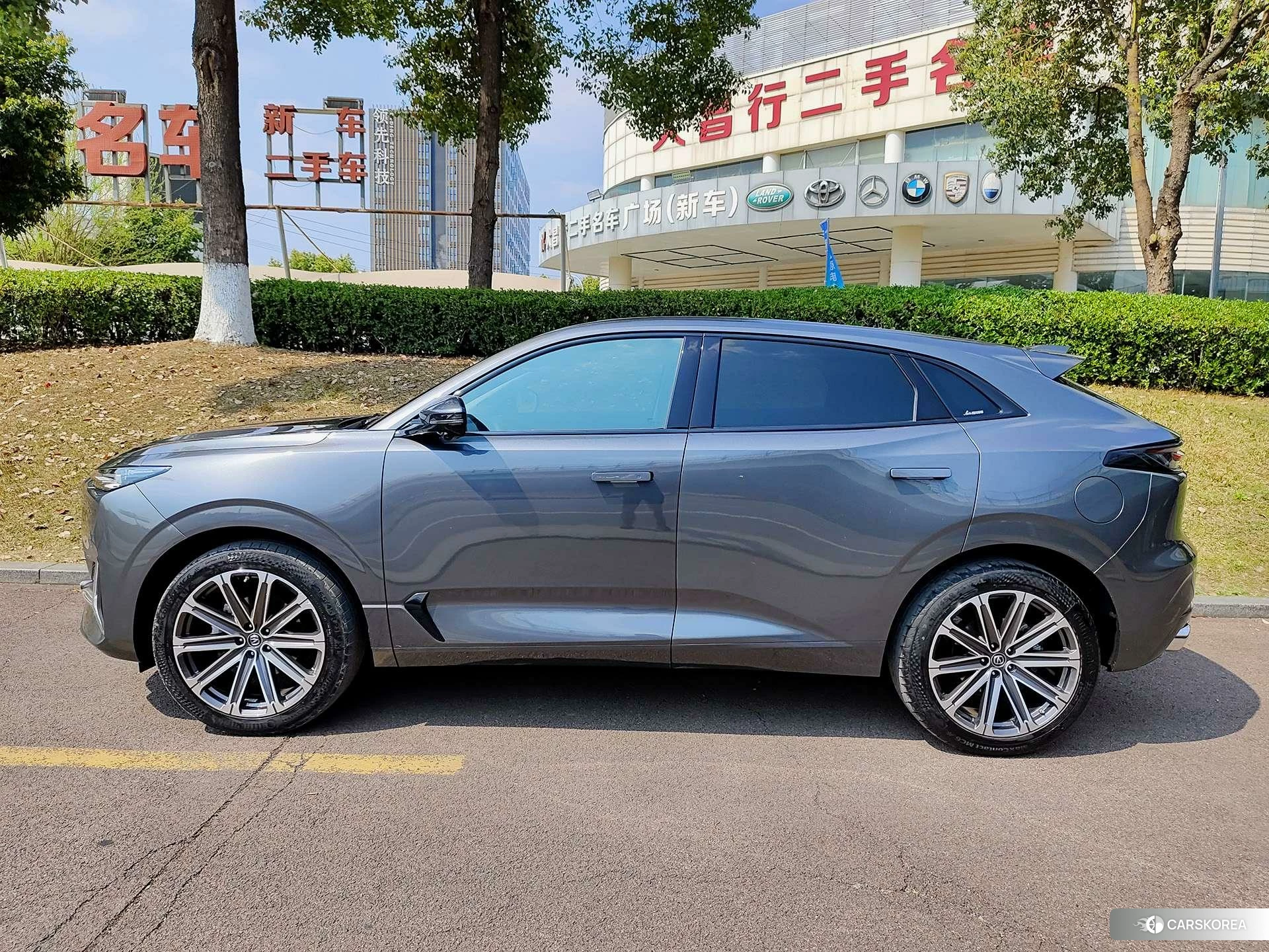 Chang'an UNI-K id 4407368 из Китая 8
