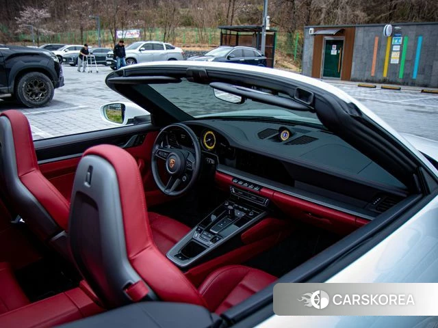 Porsche 911(992) id 3889294 из Кореи 11