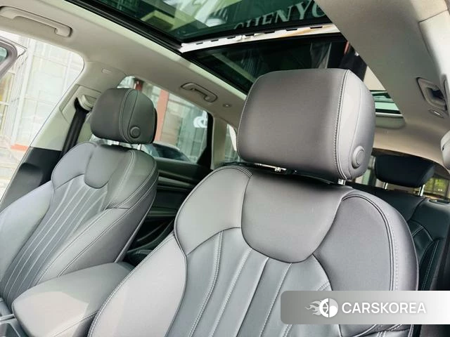 Audi Q5L id 4276824 из Китая 15