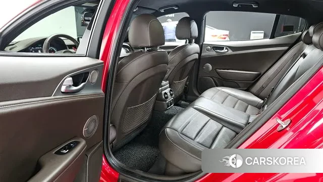 Kia Stinger id 3574111 из Кореи 18