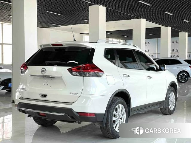 Nissan Qijun id 4213091 из Китая 18