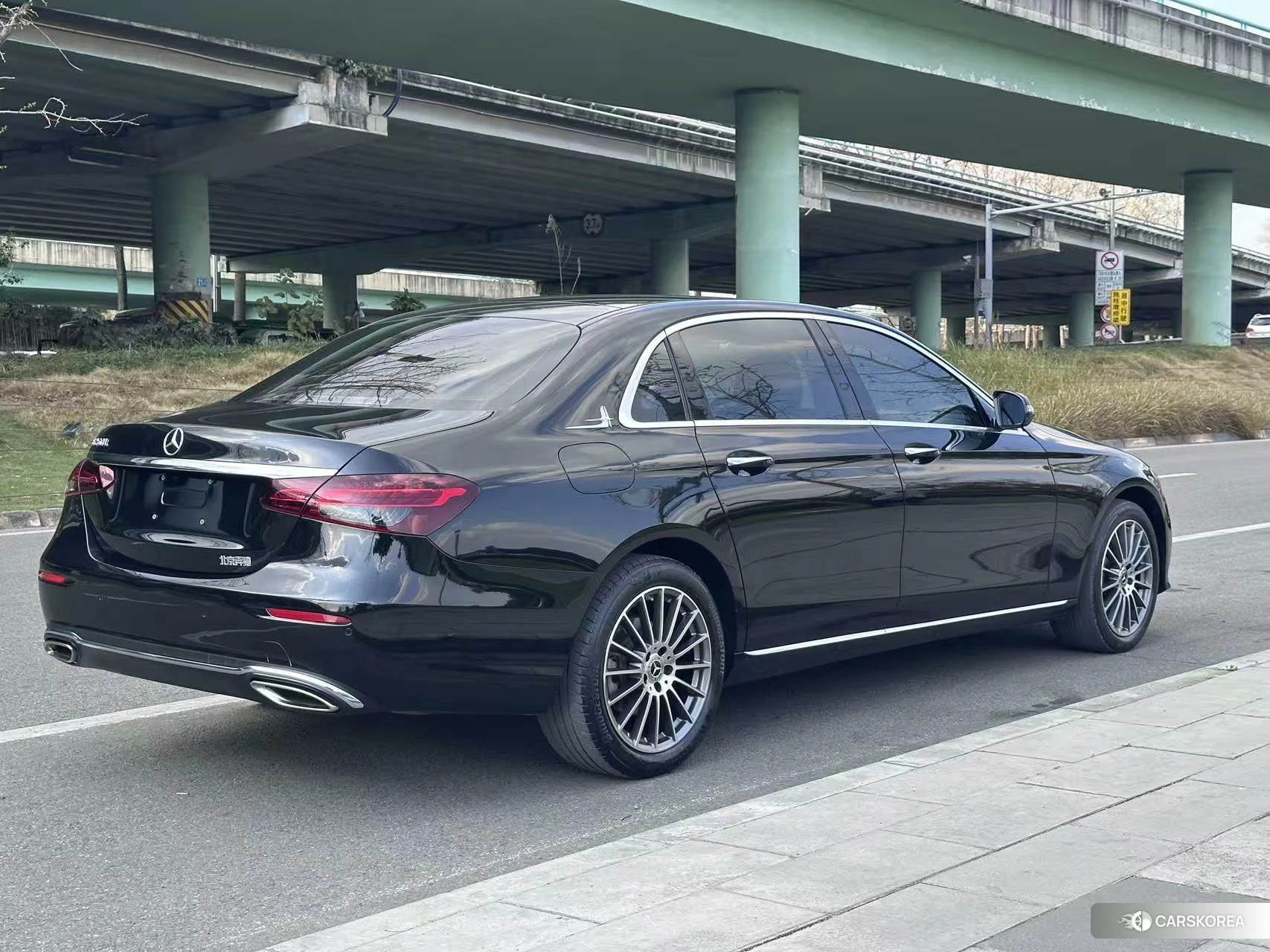 Mercedes-Benz E-class id 4440678 из Китая 8