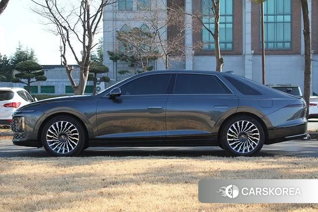 Hyundai Grandeur Hybrid (GN7) id 3452695 из Кореи 13