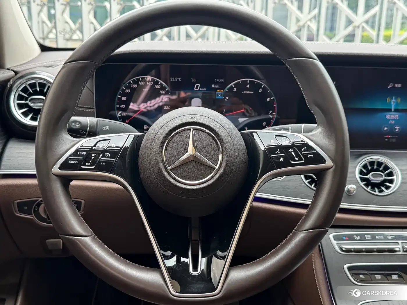 Mercedes-Benz E-Class id 4548306 из Китая 18