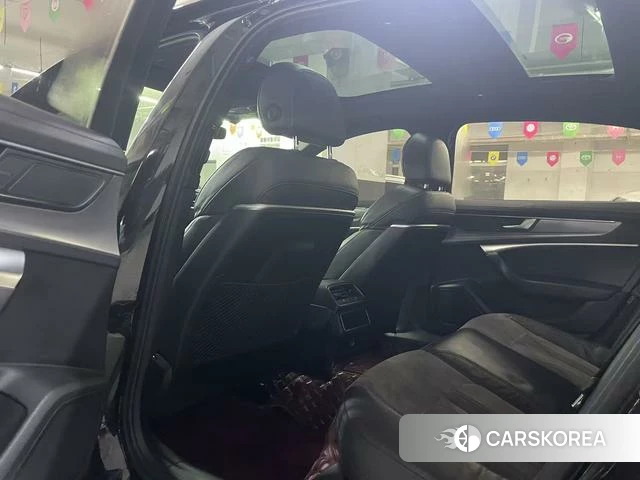 Audi A6L id 4208976 из Китая 8
