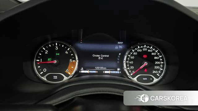 Jeep Renegade id 4647241 из Кореи 29