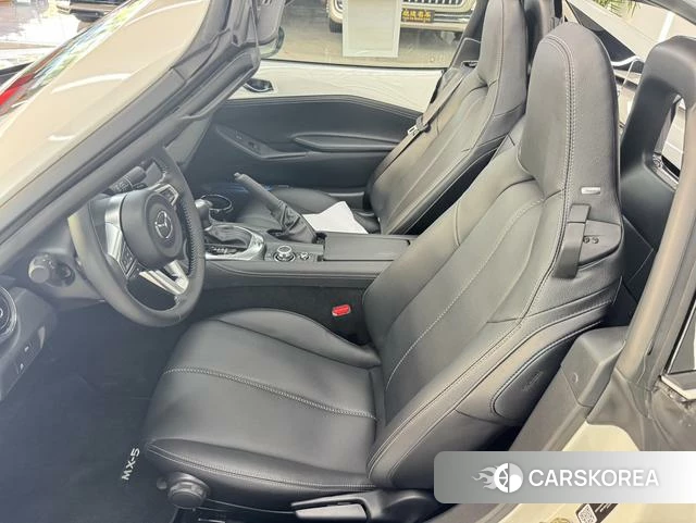 Mazda MX-5 id 4263440 из Китая 9