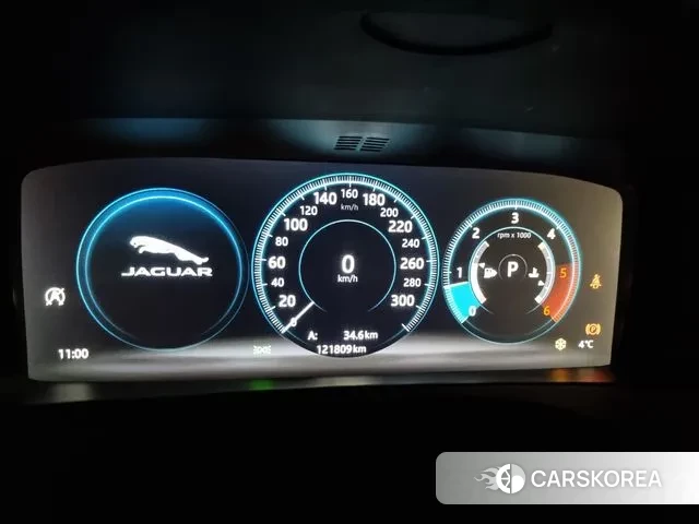 Jaguar F-PACE id 3643790 из Кореи 18