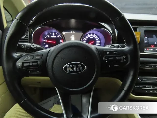 Kia The New Carnival id 3514828 из Кореи 18