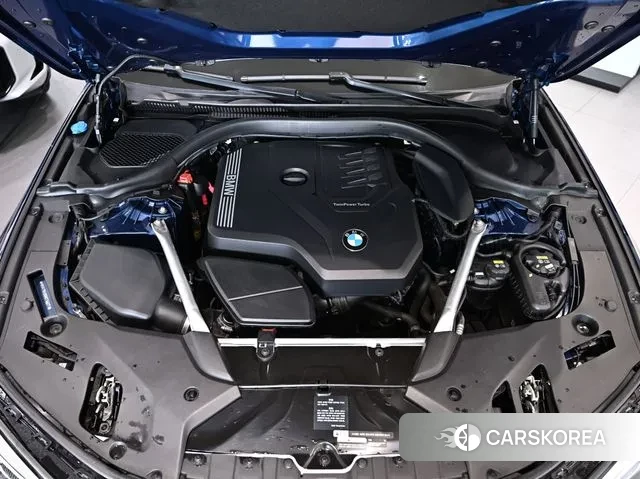 BMW 5 Series (G30) id 3695530 из Кореи 18