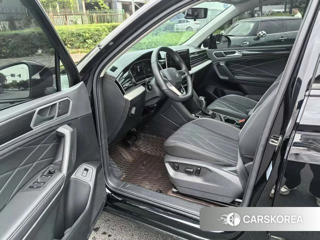 Volkswagen Tiguan L id 4274142 из Китая 9