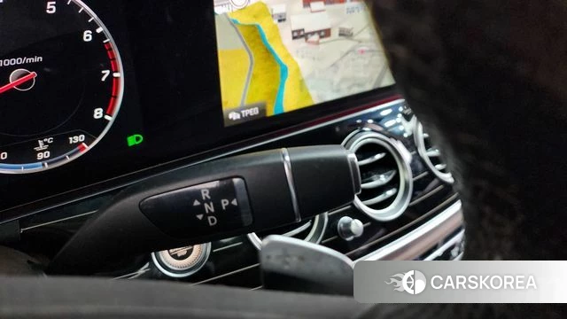 Mercedes-Benz E-Class W213 id 3796381 из Кореи 18