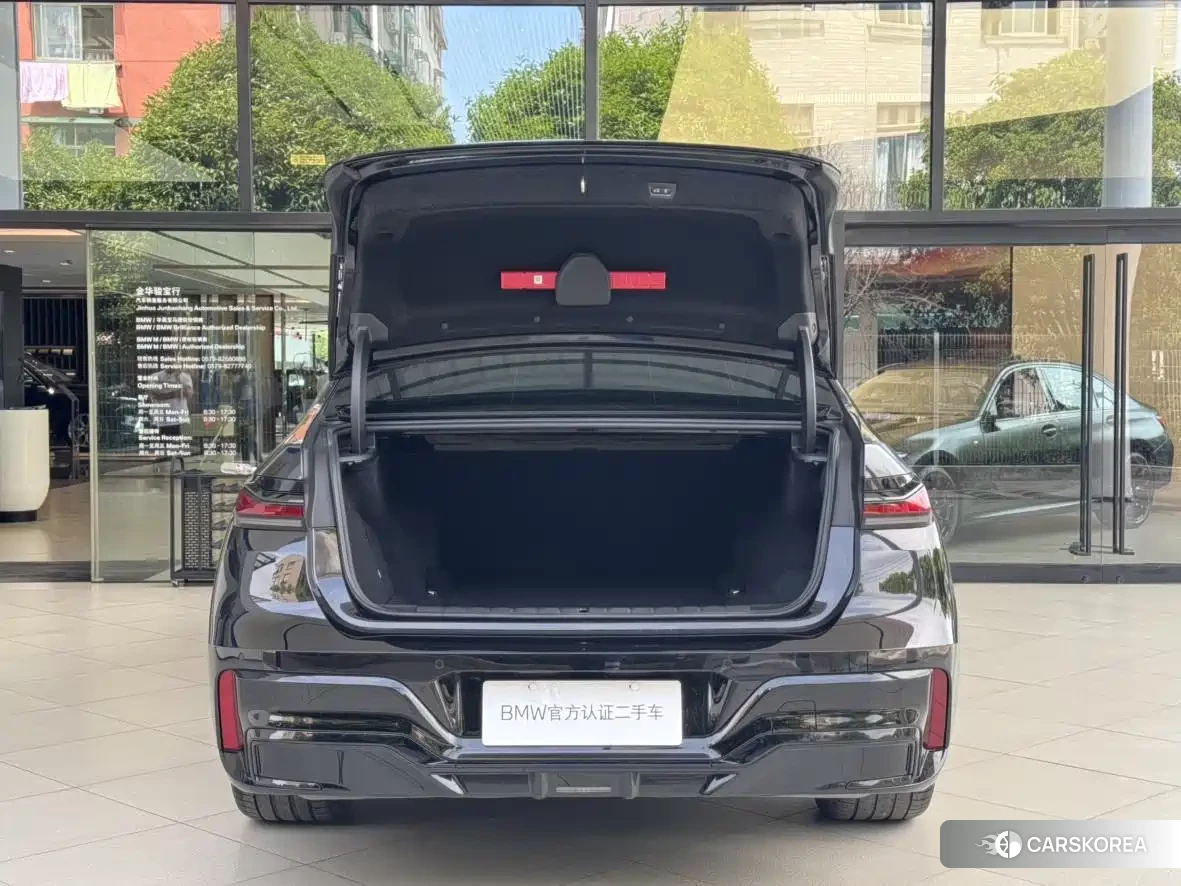 BMW i7 M70L id 4559768 из Китая 19