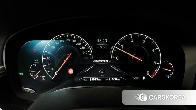 BMW 5 Series (G30) id 4849612 из Кореи 35