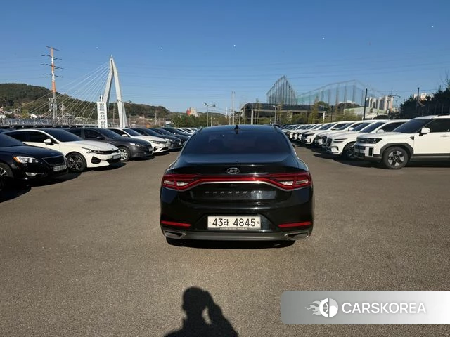 Hyundai Grandeur IG id 4417365 из Кореи 18