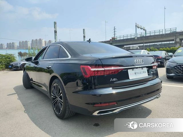 Audi A6L id 4253767 из Китая 17