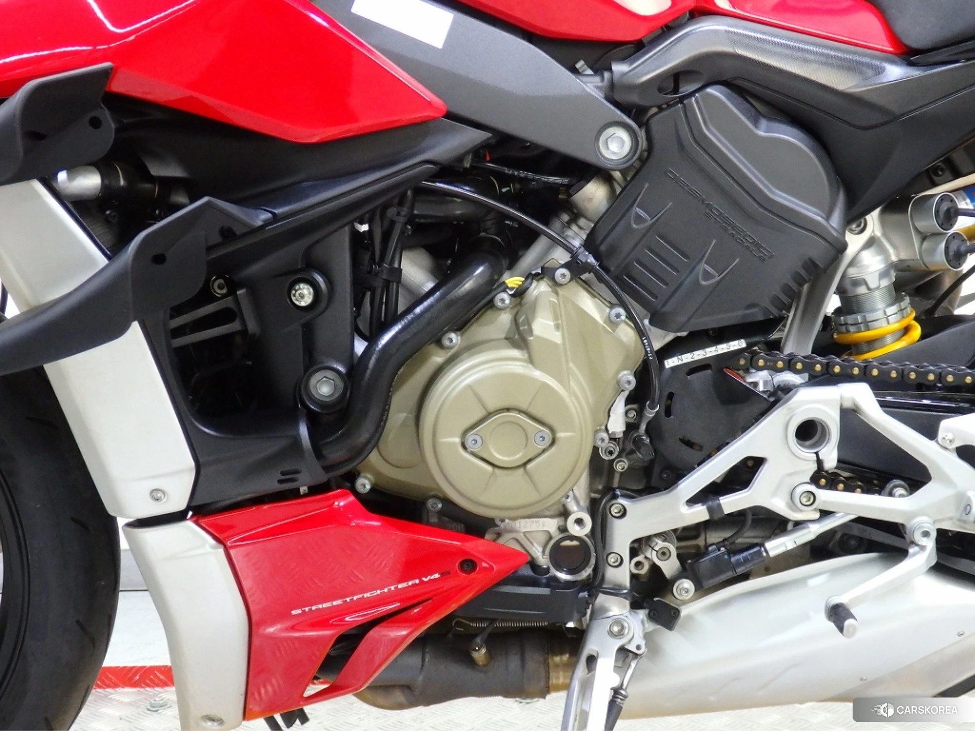 Ducati STREETFIGHTER V4 S id 4374400 из Японии 28
