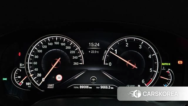 BMW 5 Series (G30) id 4424894 из Кореи 18