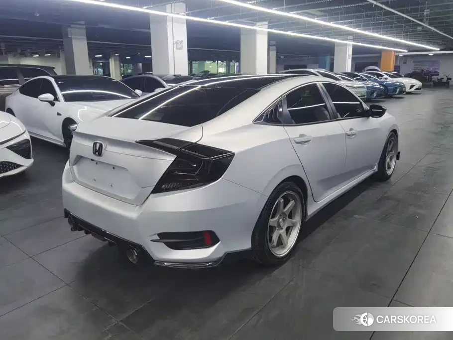 Honda Civic id 4654583 из Китая 14