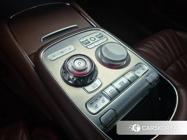 Genesis G90 (RS4) id 4211984 из Кореи 18