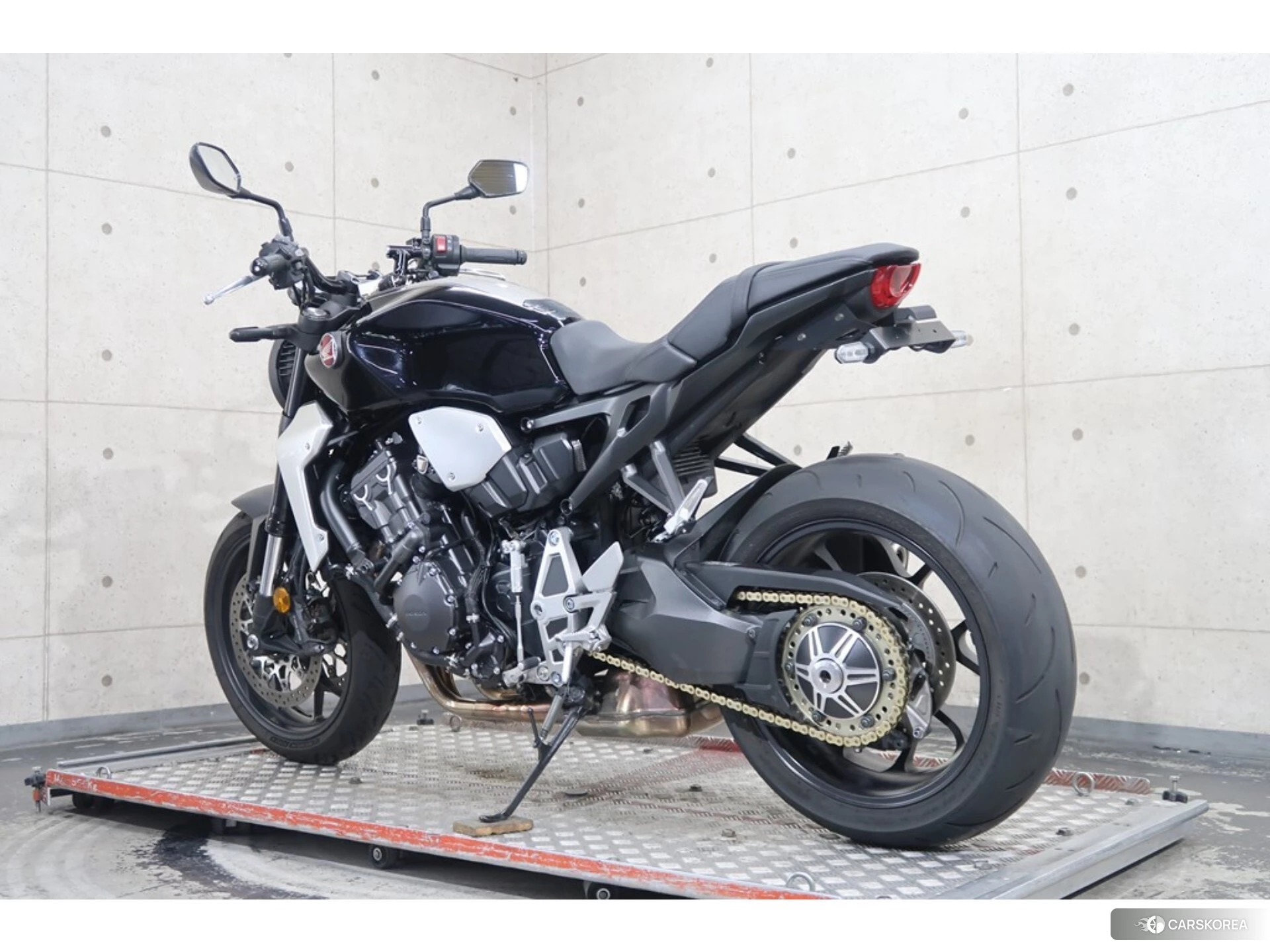 Honda CB1000R id 3950216 из Японии 9