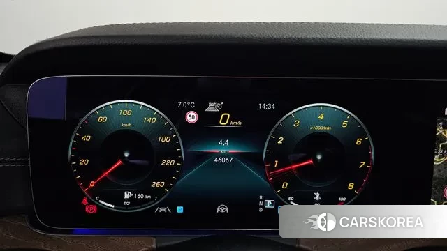 Mercedes-Benz E-Class W213 id 3483840 из Кореи 18