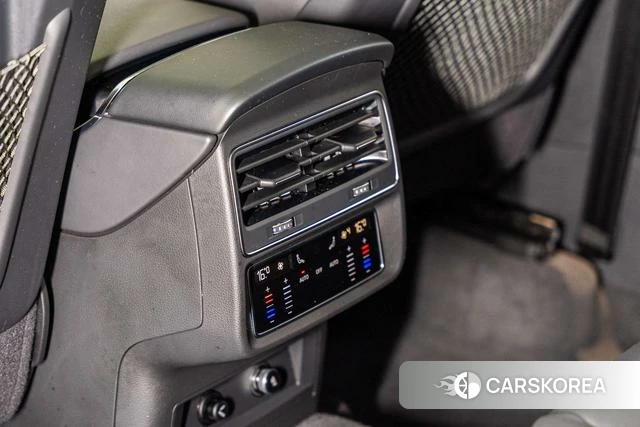 Audi Q7 id 4278907 из Китая 19