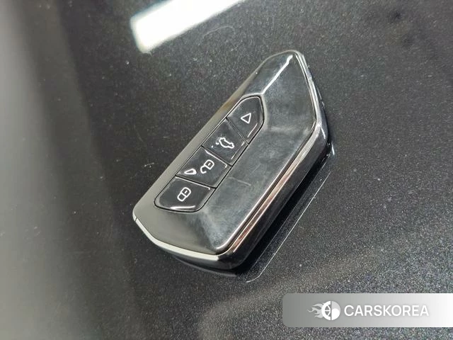 Nissan Xuan Yi id 4212660 из Китая 18