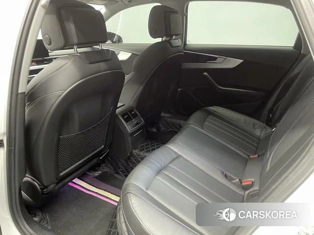 Audi A4L id 4394042 из Китая 19