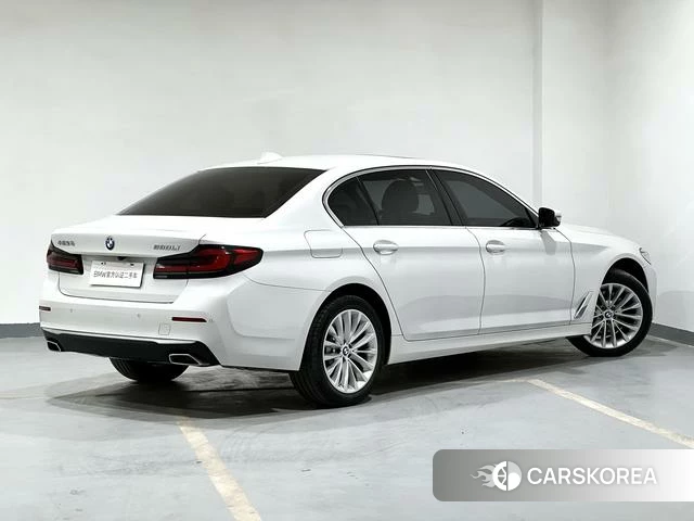 BMW 5 series id 3890130 из Китая 17