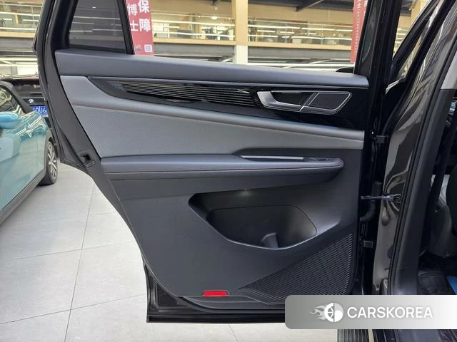 Volkswagen Tourang id 4273825 из Китая 13