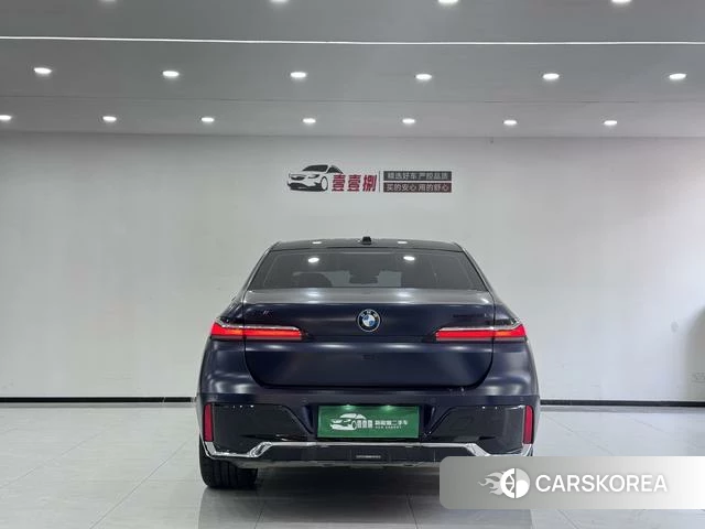 BMW i7 id 4239003 из Китая 8