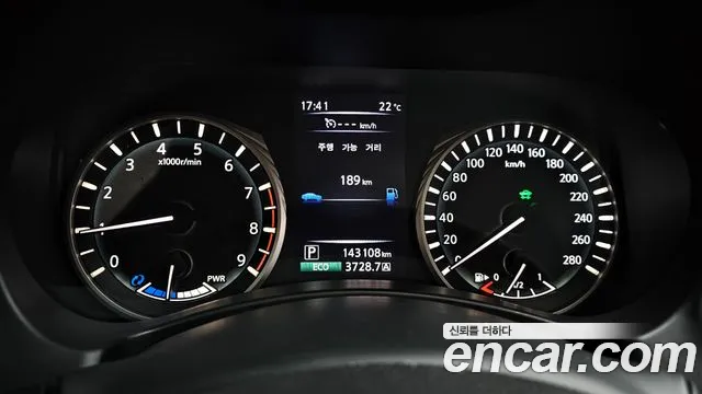 Infiniti Q50 id 2827491 из Кореи 18