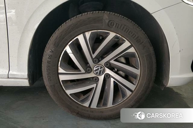 Volkswagen Lavida id 4297907 из Китая 15