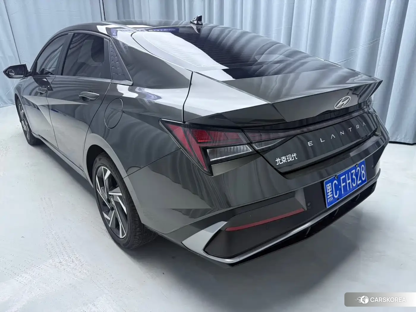 Hyundai Elantra id 4680825 из Китая 18