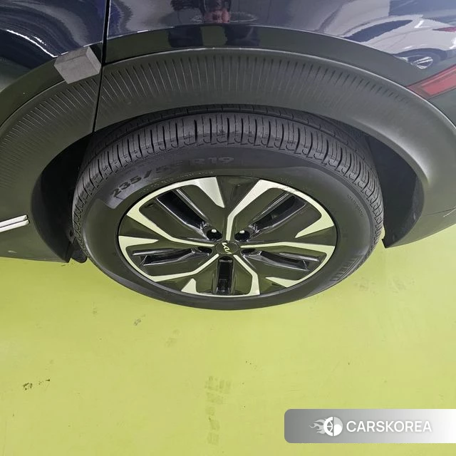 Kia EV6 id 3856486 из Кореи 18