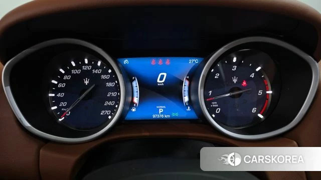 Maserati Ghibli id 4595184 из Кореи 18