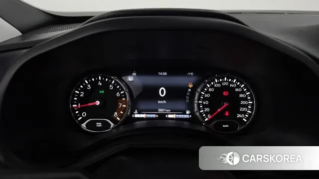 Jeep Renegade id 3639063 из Кореи 18