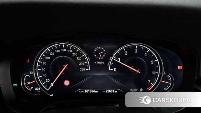 BMW 5 Series (G30) id 3936940 из Кореи 18