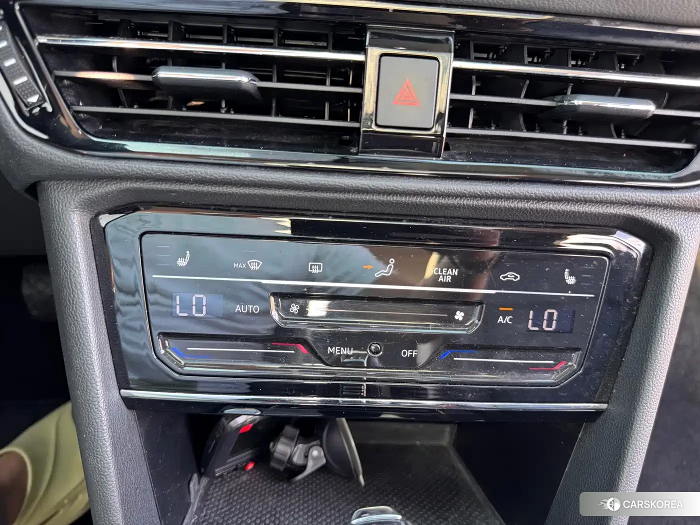 Volkswagen Tharu id 4628999 из Китая 21