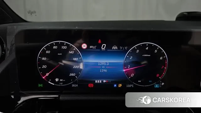 Mercedes-Benz GLA - Class H247 id 3549659 из Кореи 18