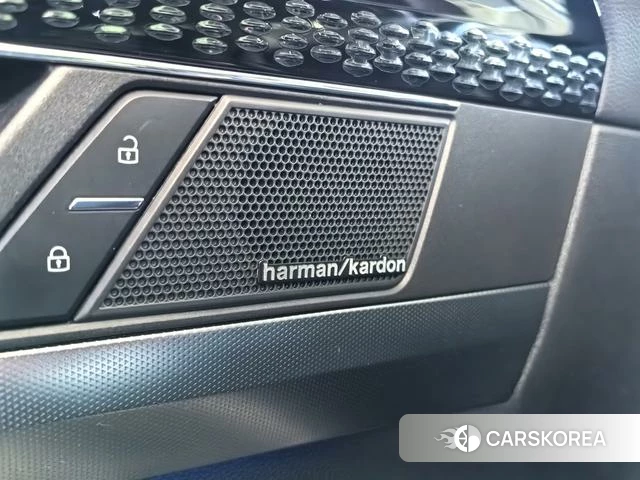 Volkswagen Passat id 4307669 из Китая 13