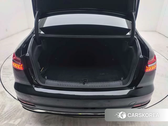 Audi A6L id 4261672 из Китая 24