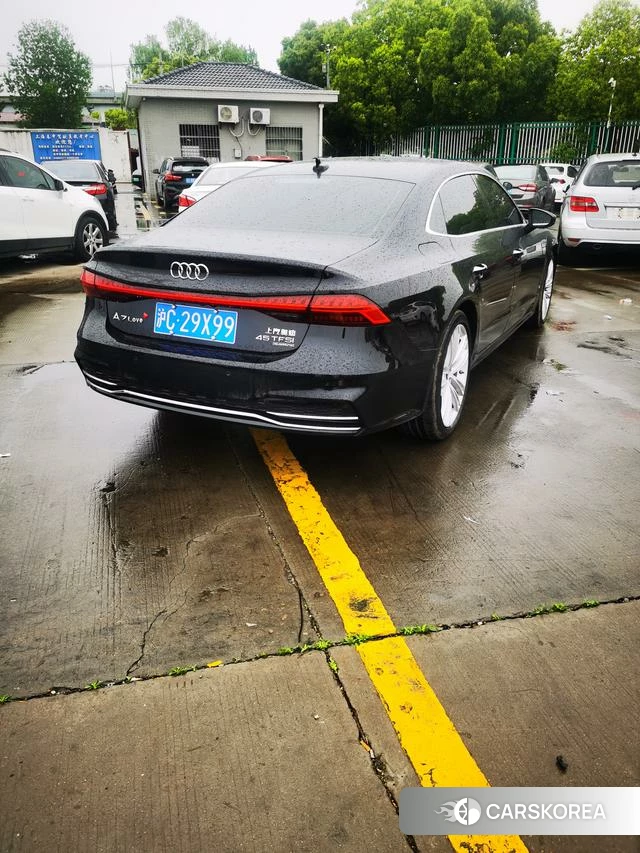 Audi A7L id 4238997 из Китая 26