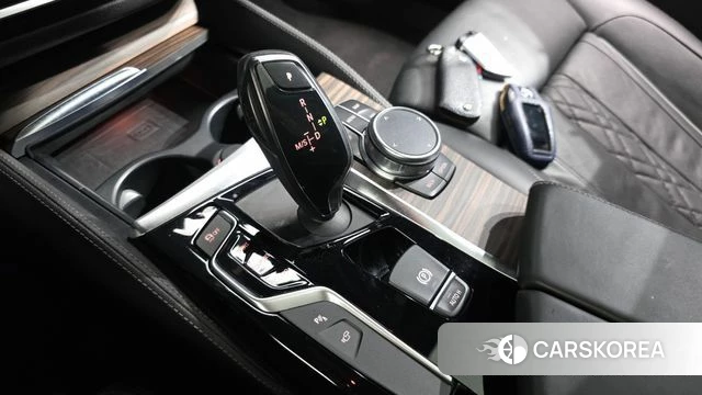 BMW 5 Series (G30) id 4465743 из Кореи 30