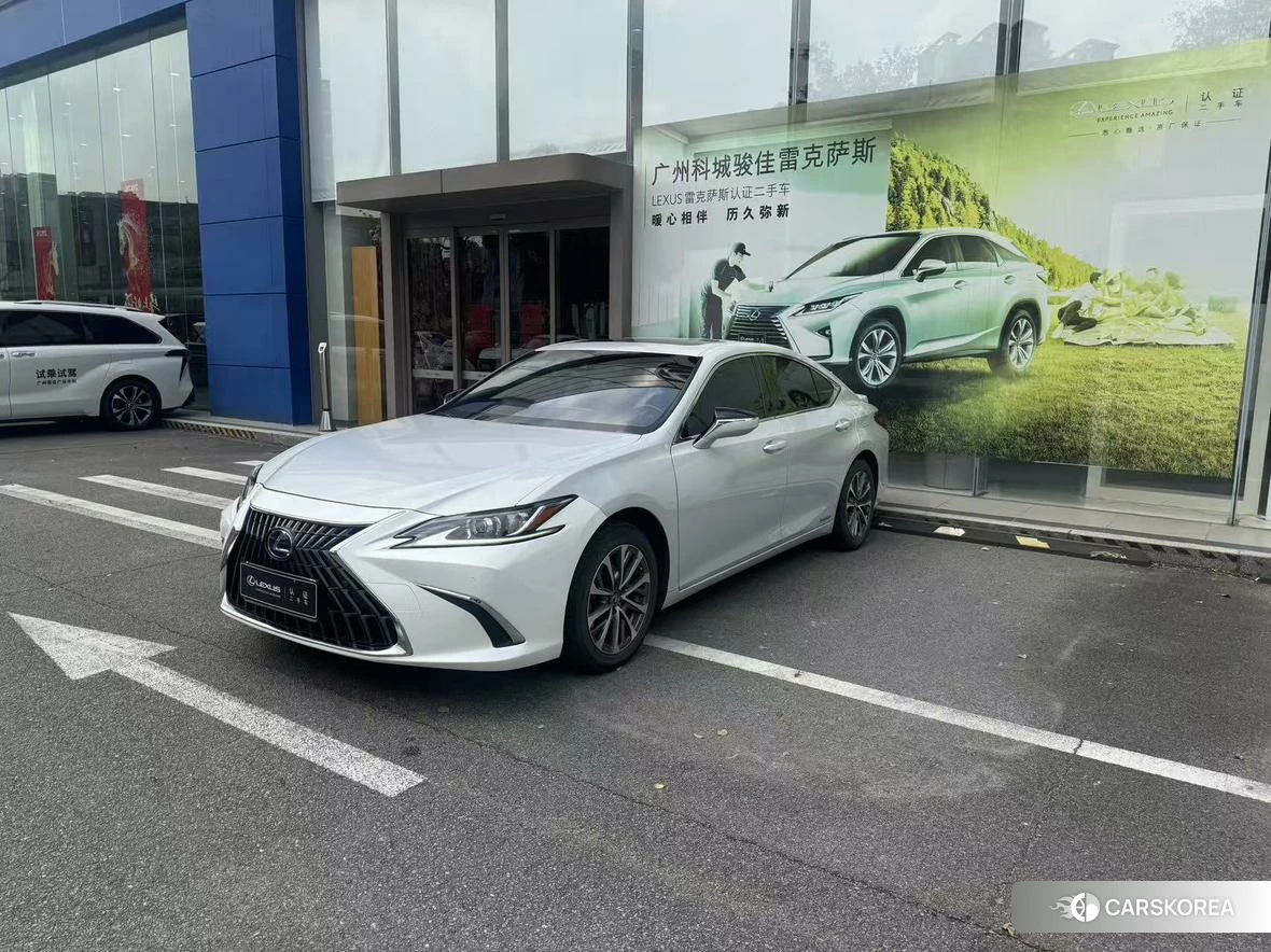 Lexus ES id 4419292 из Китая 10