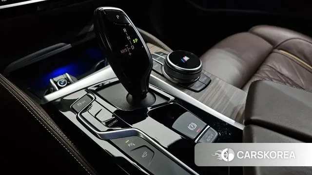 BMW 5 Series (G30) id 3616703 из Кореи 18