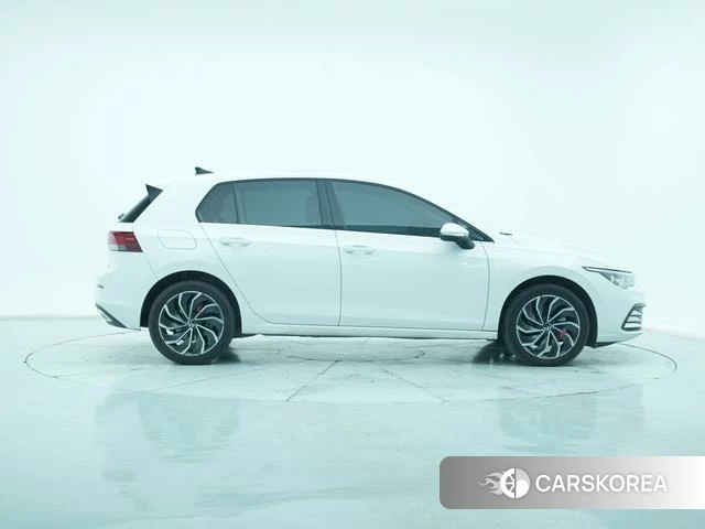 Volkswagen Golf id 4279069 из Китая 26