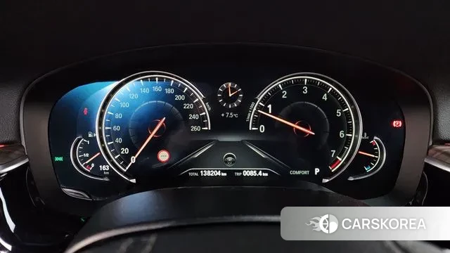 BMW 5 Series (G30) id 3698926 из Кореи 18