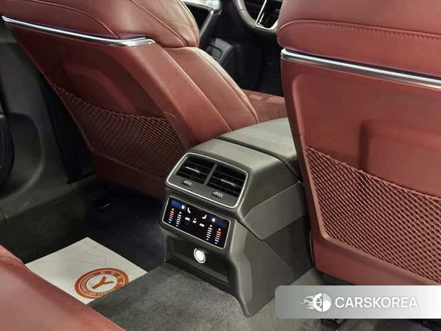 Audi A6L id 4257510 из Китая 17